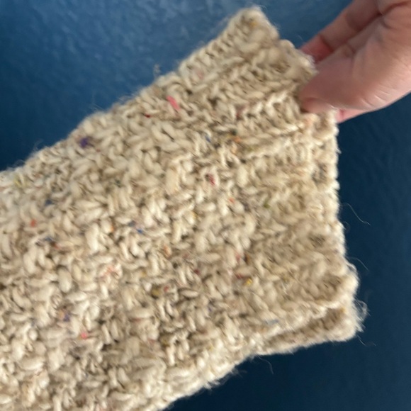 Zara Cream V-Neck Sweater - Picture 7 of 16